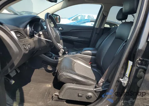 2017 Dodge Journey Crossroad z USA, uszkodzony, nr VIN 3C4PDDGG8HT513010